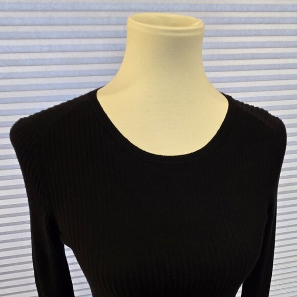 Philosophy Ribbed Black Sweater - Picture 3 of 11